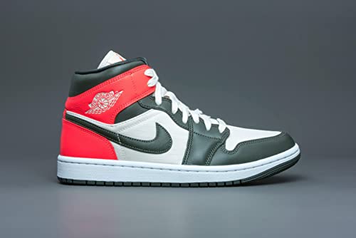 Image of Nike Women's Air Jordan 1 Mid SE Sneaker