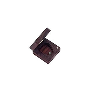 Alnicov Boîte à médiators en bois en forme de cœur avec 1 médiator en bois, marron - Les Beatles, Paul McCartney, John Lennon, RIngo Starr, George Harrison Alnicov Boîte à médiators en bois en forme de cœur avec 1 médiator en bois, marron – Image 4