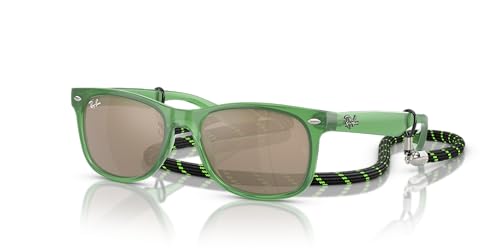 Image of Ray-Ban unisex-child Rj9052s New Wayfarer Square Sunglasses