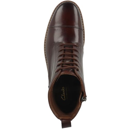 Clarks Men's Classic Chukka Boot2