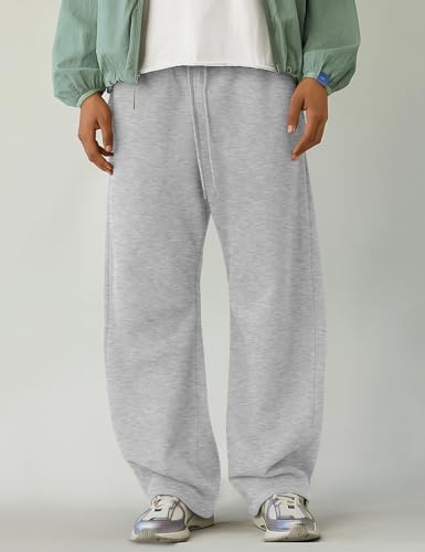 Image of HeSaYep Men's Fleece Baggy Sweatpants Wide Leg Barrel Sweat Pants Lounge Athletic Gym Pants with Pockets