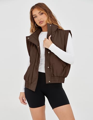 Lviefent Womens Puffer Vest Cropped Lightweight Button Down Quilted Vest Sleeveless Padded Gilet Coat with Pockets2