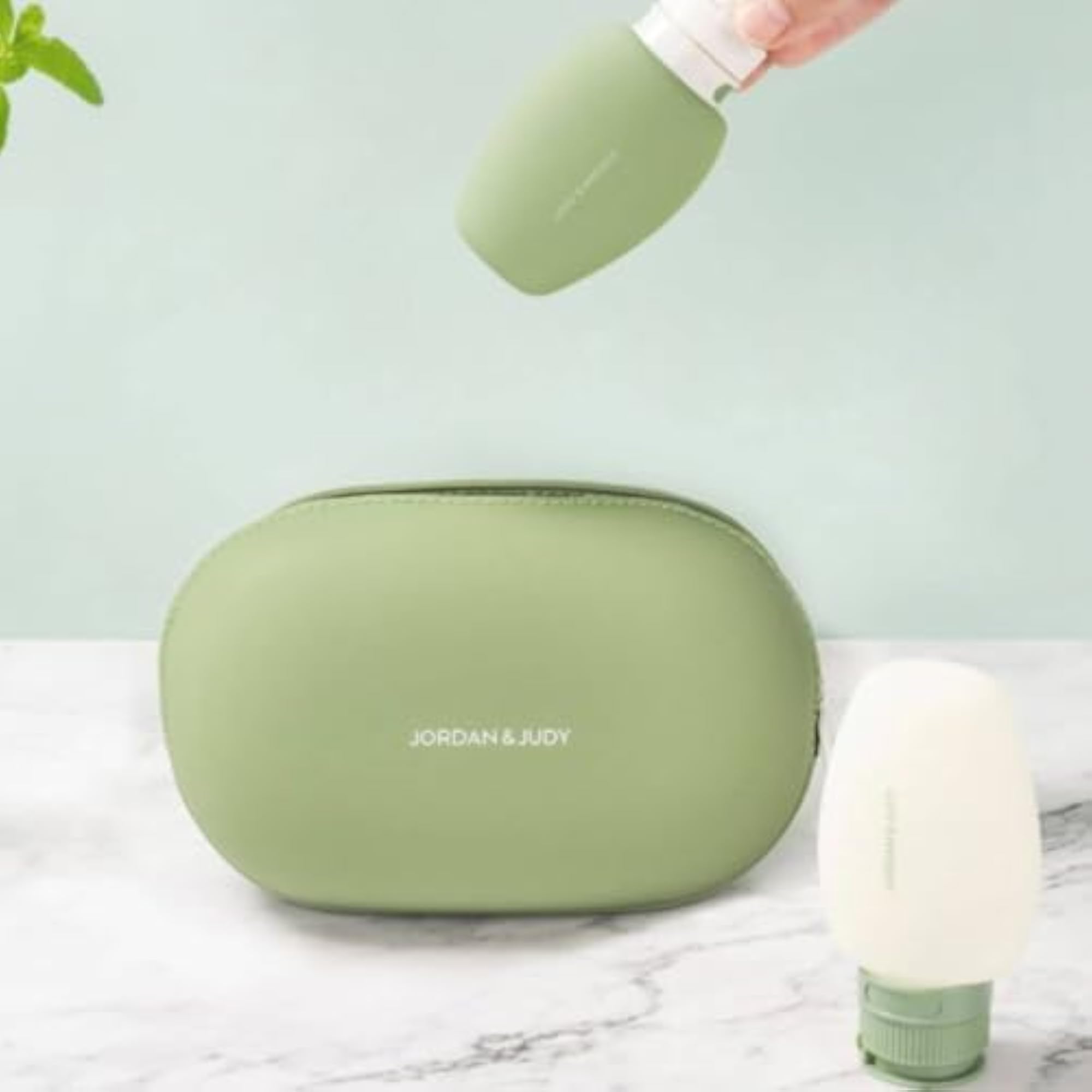 2 Pieces Squeezable Silicone Travel Bottle Set