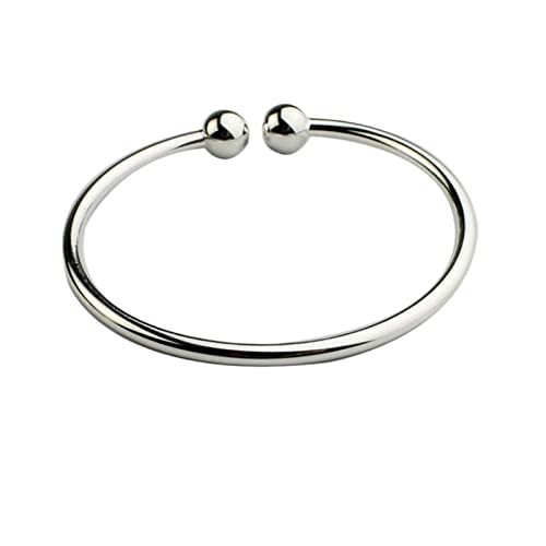 Lot de bracelets tendance en argent à offrir pour un anniversaire