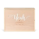 KUKO - Caja de Nacimiento Personalizable | Grabada con los Datos del Bebé y su Nombre | Caja de los Recuerdos de un Recién Nacido | Regalo Original para Futuros Mamás y Papás | Canastilla para Bebés