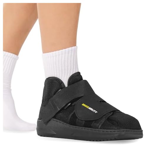 BraceAbility Closed Toe Medical Walking Shoe - Lightweight Surgical Foot Protection Cast Boot with Adjustable Straps, Orthopedic Fracture Support, and Post Bunion or Hammertoe Surgery Brace (S)