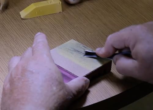 Flexcut Slipstrop Sharpening Kit with Strop and Gold Polishing Compound