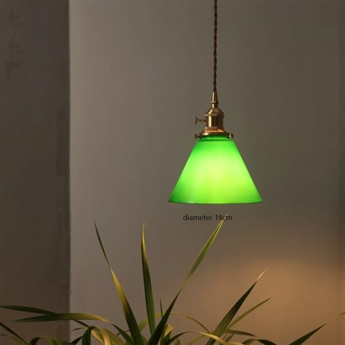 Suspension en verre vert rétro pour illuminer une salle à manger