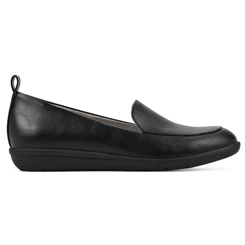 Image of CLIFFS BY WHITE MOUNTAIN Women's Twiggy Moccasin Style Loafer Flat