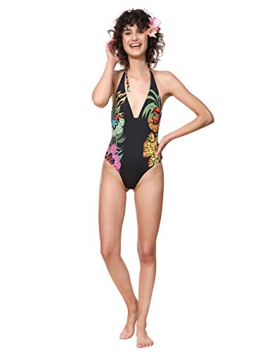 Banador desigual mujer