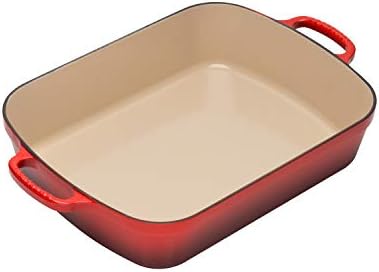 Le Creuset Signature Enamelled Cast Iron Roaster With Helper Handle and Two Pouring Lips, For All Hob Types and Ovens, 37cm, 6.6 Litres, Matte Black
