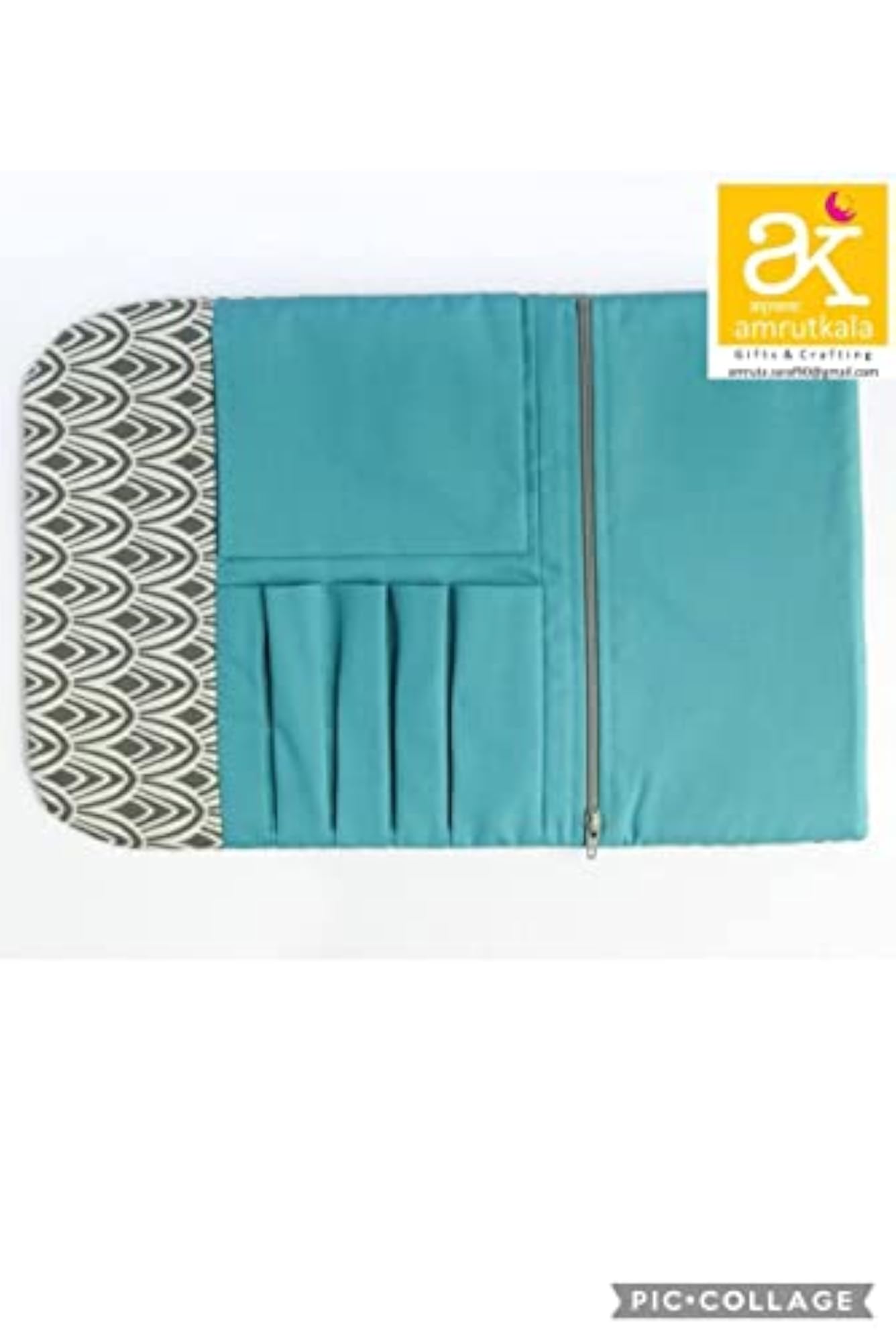 Travel Makeup Case for Women in Blue