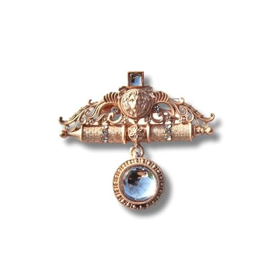 Vintage Style Brooch with Lion Motif, Gold Finish, 5.5 x 5 cm-image-48