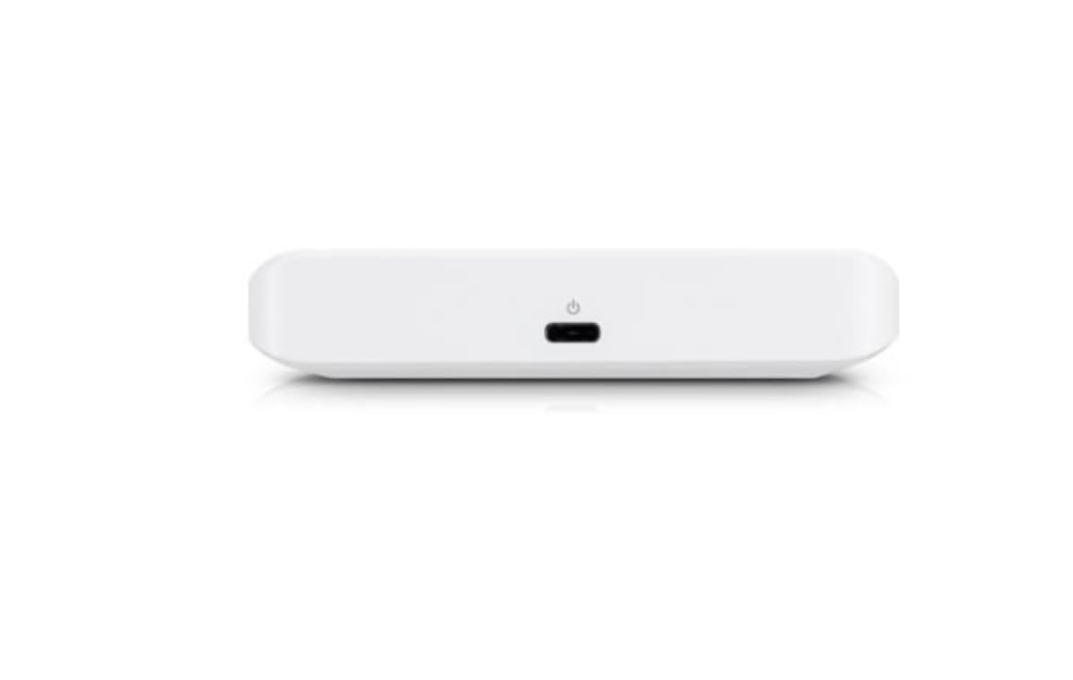 2 zarządzane przełączniki Gigabit Ethernet z 5 portami, ultra-kompaktowa konstrukcja, zasilanie PoE lub USB-C, uchwyt na biurko/ścianę