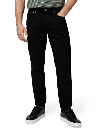 SEMPLICITÀ E FASCINO: Creato nel 1968, il marchio Calvin Klein è famoso per il suo look inconfondibile, che lo ha reso da subito un’ispirazione per il mondo della moda. Il brand americano è caratterizzato da un’estetica minimalista.