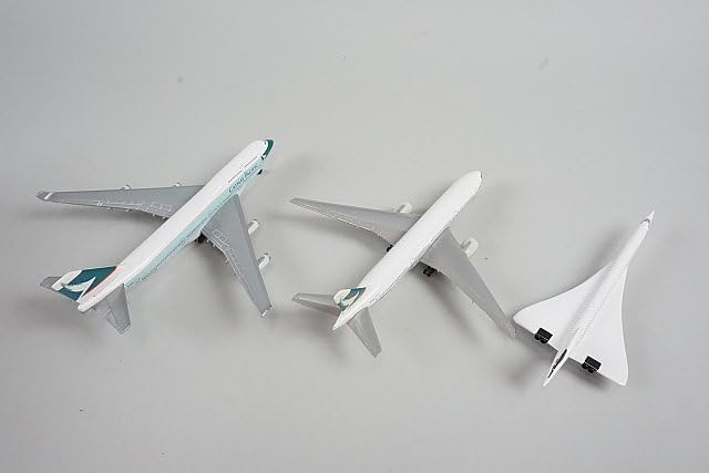 Amazon.co.jp: Herpa 1/500 B777-200 Cathay Pacific B-HNA