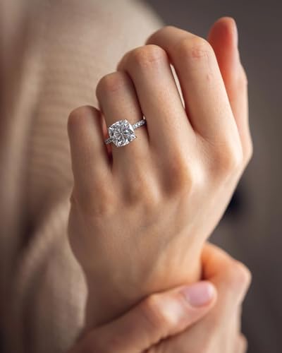 Blueeve 2ct Cushion Cut Moissanite Rings for Women, D Color VVS1 Clarity Lab Created Diamond Rings 14K White Yellow Gold Vermeil Moissanite Engagement Rings for Women Wife Jewelry Gifts4