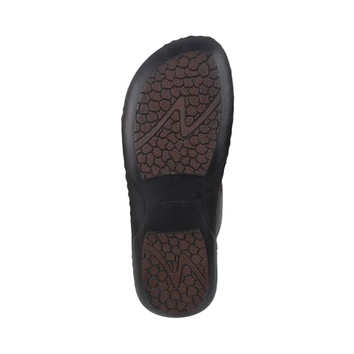 Image of Metro Men Faux Leather Thong Chappal