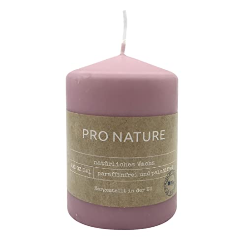 Müller Kerzen PRO NATURE Stumpenkerzen Gepresst - Flieder Lilac Stearin-Kerzen - 6 Stück - 6,8 x 10 cm - 20 Stunden Brenndauer - Natürliche Wachs - Ohne Palmöl und Paraffin - Unparfümierte