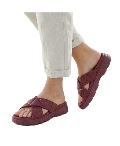 Extra-soft EVA slippers for women, durable for rough use, comfortable, lightweight, supportive, and perfect for daily