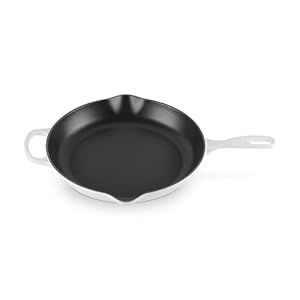 Le Creuset Enameled Cast Iron Signature Iron Handle Skillet, 11.75″ (2-3/8 qt.), White