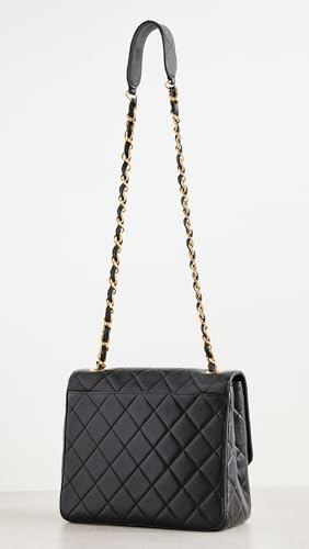 Chanel Women's Pre-Loved Chain Shoulder Bag Lambskin Leather3