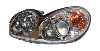 Best Review TYC Left Headlight Assembly Compatible with 2002-2005 Hyundai Santa Fe