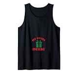 Vous êtes une future maman qui est sur le point d'avoir un bébé de Noël ? Ce design futur parent est parfait pour vous. Portez-le et parlez à tout le monde de votre grossesse de Noël. Excellent à porter pour une fête de révélation du sexe de Noël, une annonce de grossesse ou une fête prénatale.