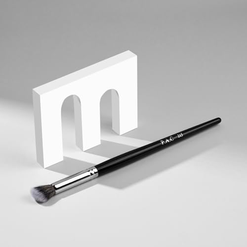 Image of PAC Concealer Brush 215