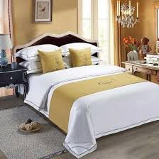 Velours pour lit de 1.5 m : sublimer votre chambre d'hôtel à la maison