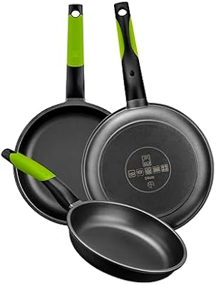 BRA Prior Set de 3 Sartenes, 18-22-26 cm, Aluminio Fundido Antiadherente, con Dos Salvamanteles Safe Verdes, Aptas para Todo Tipo de Cocinas Incluida Inducción
