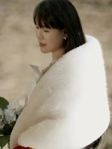 Reversible Plush Shawl Scarf4