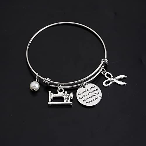 Gzrlyf Quilter Bracelet Funny Quilting Gifts for Quilters Quilting Lovers Gifts Sewing Lovers Gifts Quilting Jewelry Seamstress Bracelet2