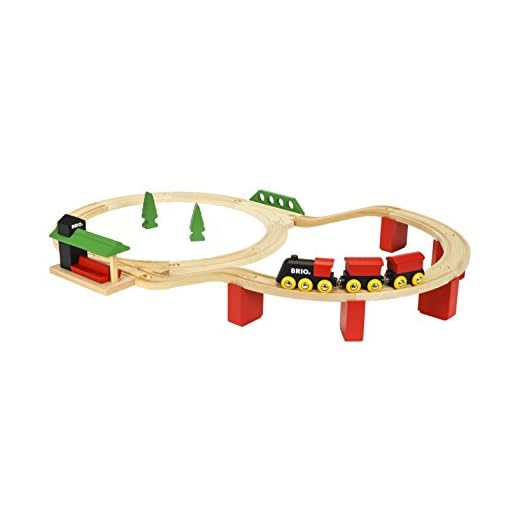 BRIO World 33424 - Classic Deluxe Railway Set - 25 Piece Wood Train Set with Accessories and Wooden Tracks for Kids Ages 2 and Up