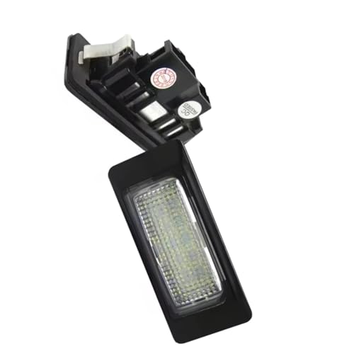 Luz de matrícula VW soluciona avería de iluminación trasera Golf 7 y Jetta 2 unidades
