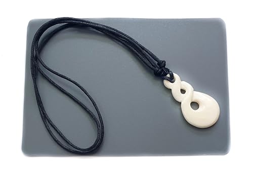 Collier Maori avec pendentif en os tribal sculpté main AA319 bijou ethnique bœuf