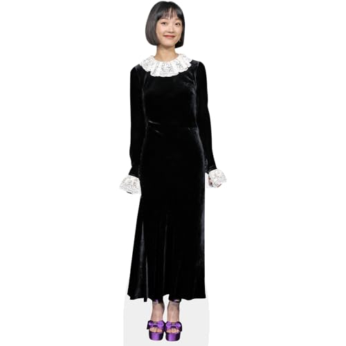 Bild: Lee Yoo-Mi (Black Dress) Pappaufsteller lebensgross f�r 66,97 EUR bei amazon.de