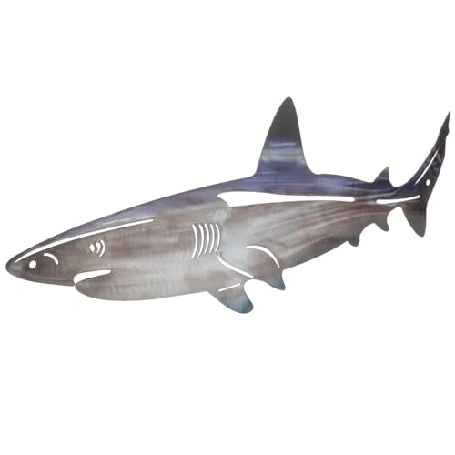 Décoration artistique de requin pour insuffler la liberté de l'océan