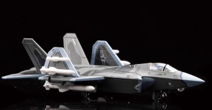 Amazon.co.jp: TouchToys 1/16 J35-C 第5世代戦闘機 玩具初回版 [並行