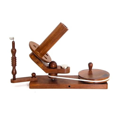 Hand-Operated Yarn Ball Tool