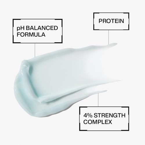 Image of Redken Extreme Strength Builder Plus Anti-Breakage Mask, 250 ml | Professional Hair Mask with Protein and Anti-breakage treatment. Deeply repairs weak, dry, and damaged hair.