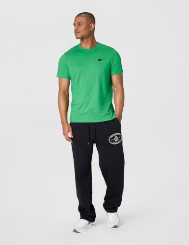 Image of Nike Men's Sportswear Club T-Shirt