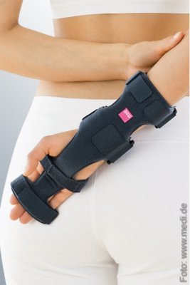 medi CTS Handgelenkorthese mit Fingerauflage I mit effektiver Ruhigstellung I Schwarz Unisex in der Größe I