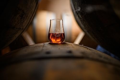 Distillerie des Ambres Calvados Ambre X.O in Geschenkpackung - Calvados aus Pays d’Auge Frankreich (1 x 0.7 l)