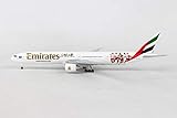 Modell aus Metall Herpa 530880 Fahrzeug Emirates Boeing 777-300ER Hamburger SV-A6-EPS
