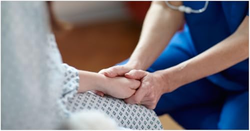 An Irish Cancer Society Night Nurse Explains How Important Her Work Is