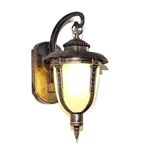 Lanterne extérieure Victoria pour embellir votre décoration de jardin et escalier