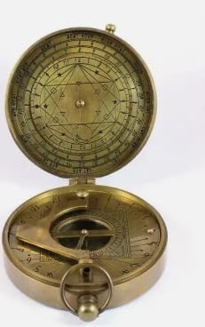 Brújula de reloj de sol antigua de latón – Instrumento de navegación marítima vintage con estuche de cuero miniatura 5