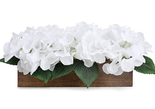 Scawim hydrangea centerpiece on wooden tray