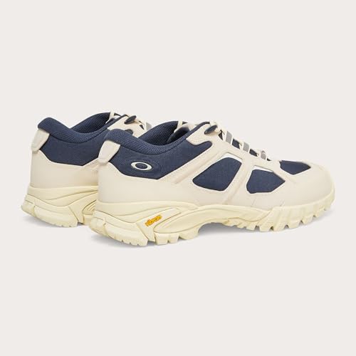 Image of Oakley Men's Sierra Terrain Sneakers